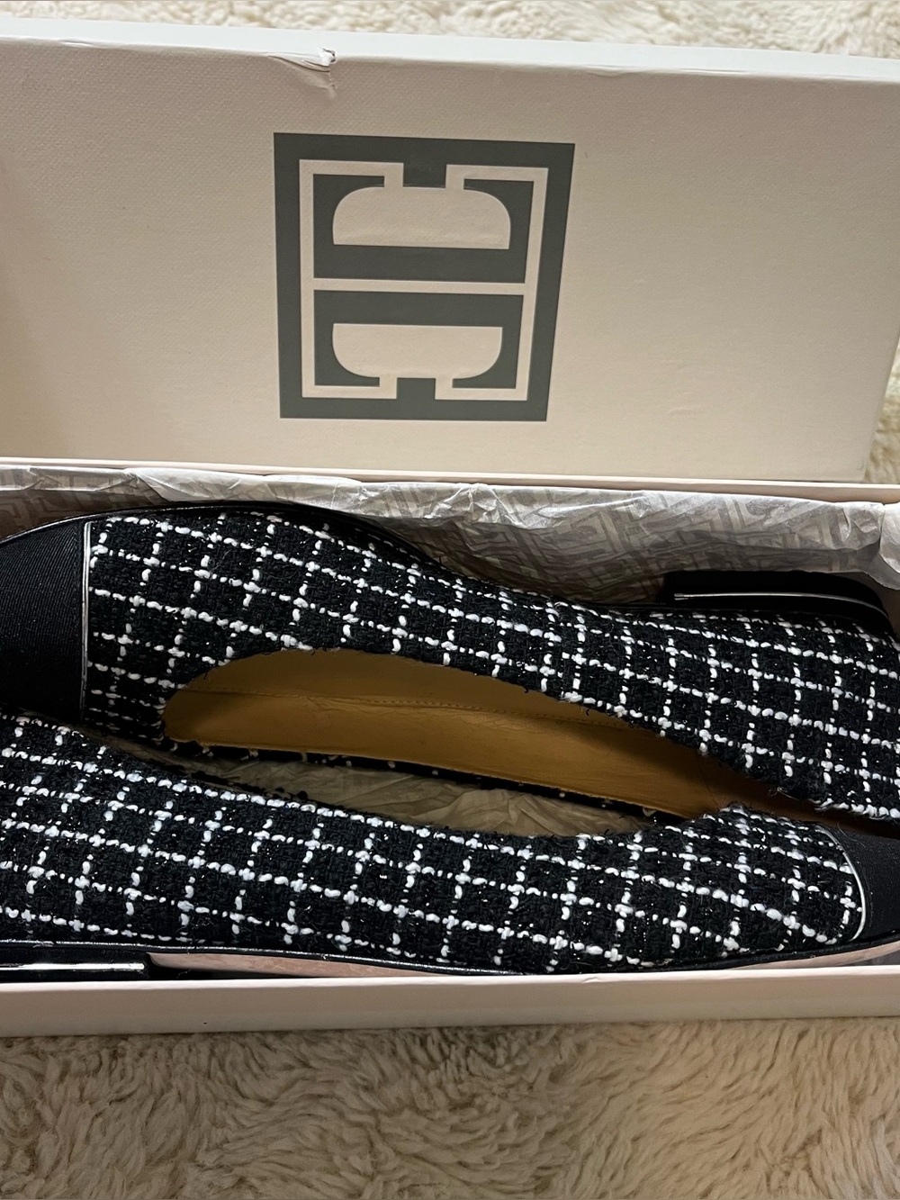 Ivanka Trump Black and White Flats with Tweed Design ballet size 10